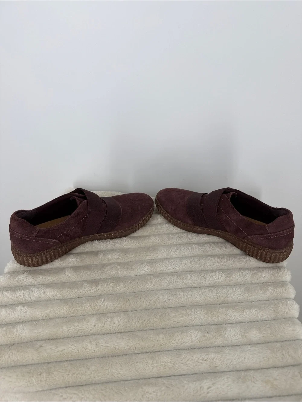 Clark’s Women's Caroline Holly Sneakers Suede Brown size 8.5M